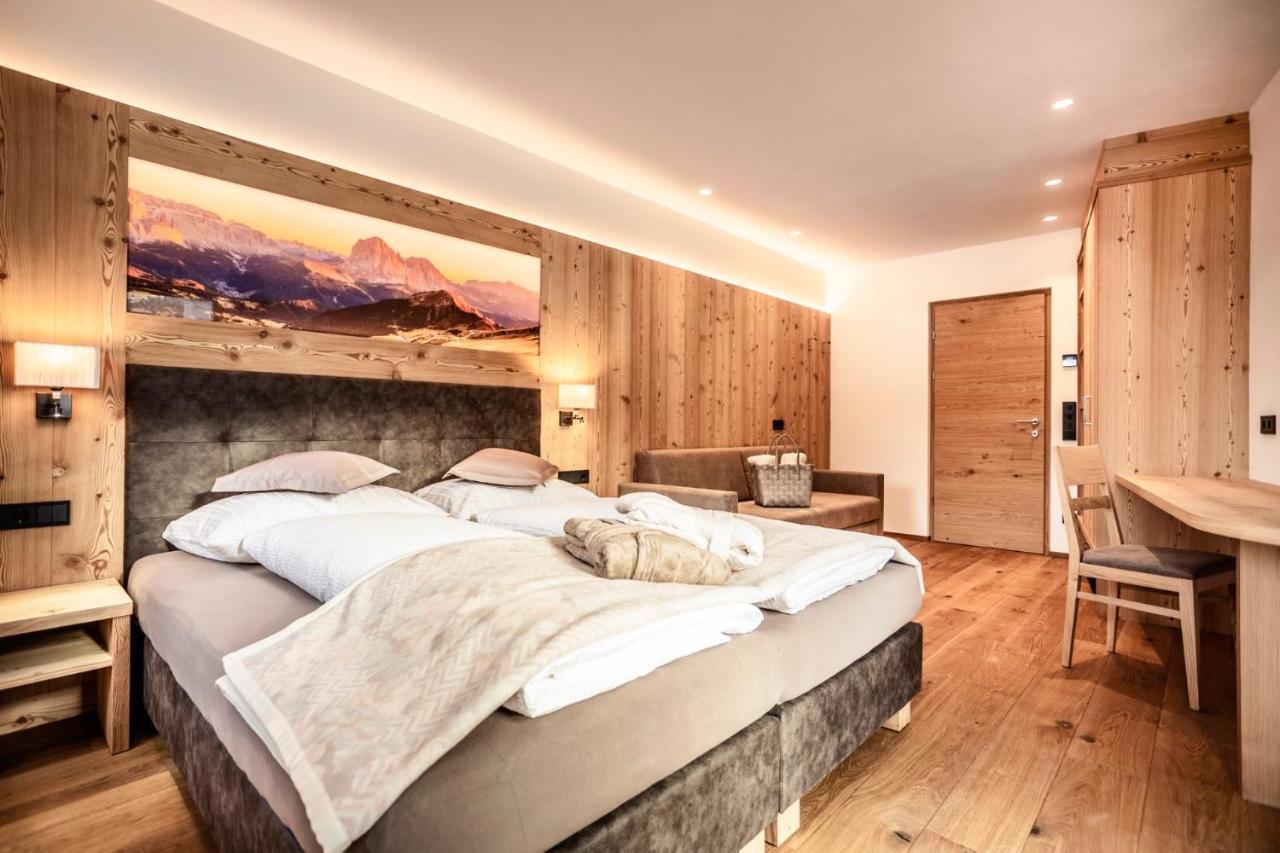 Luxury Chalet Plazola Sëlva Buitenkant foto