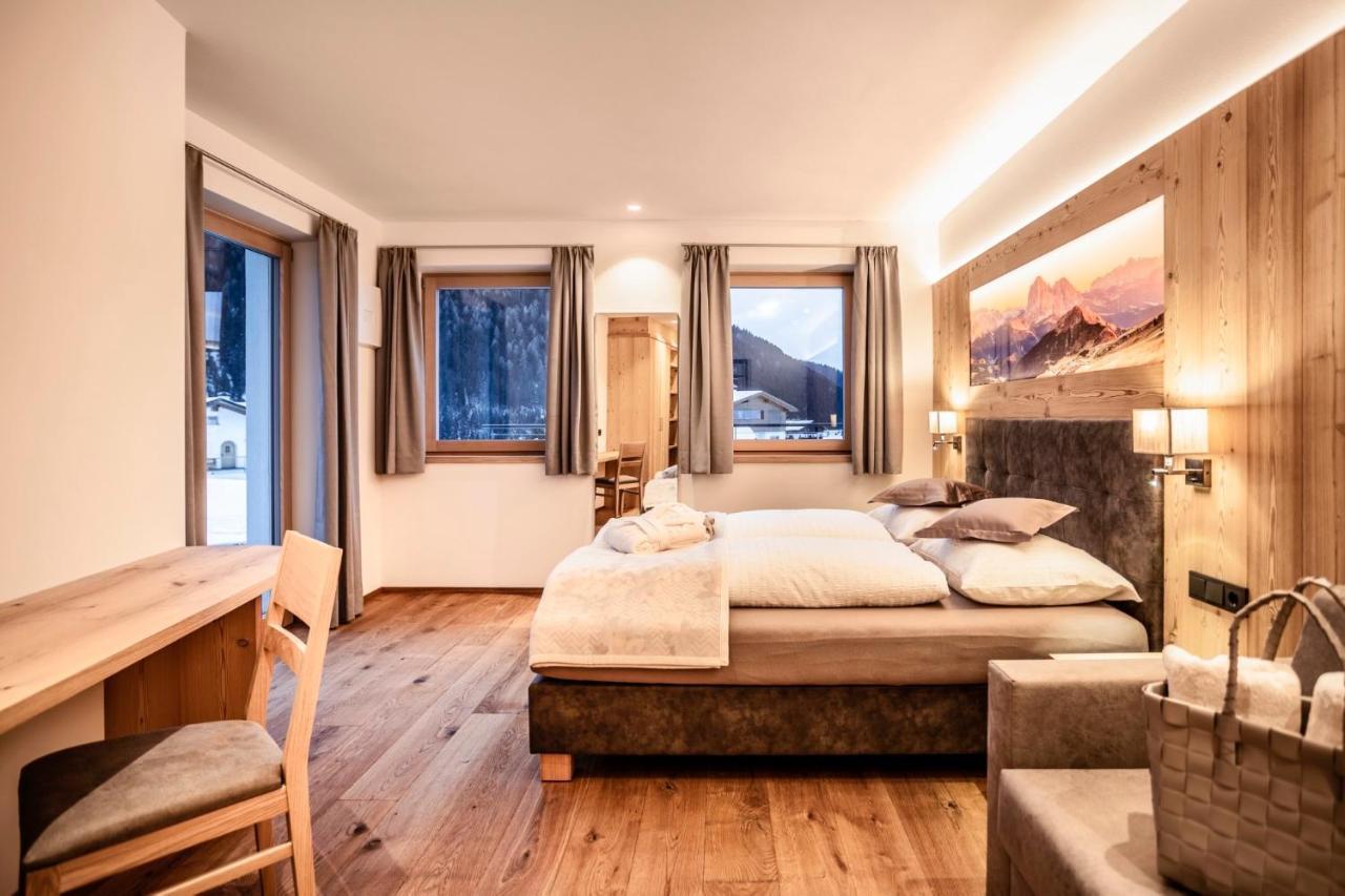 Luxury Chalet Plazola Sëlva Buitenkant foto