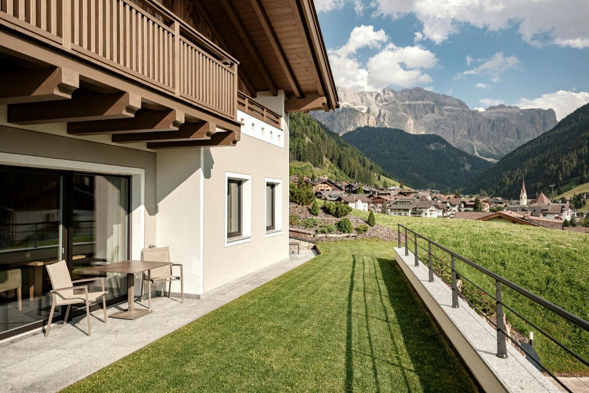 Luxury Chalet Plazola Sëlva Buitenkant foto
