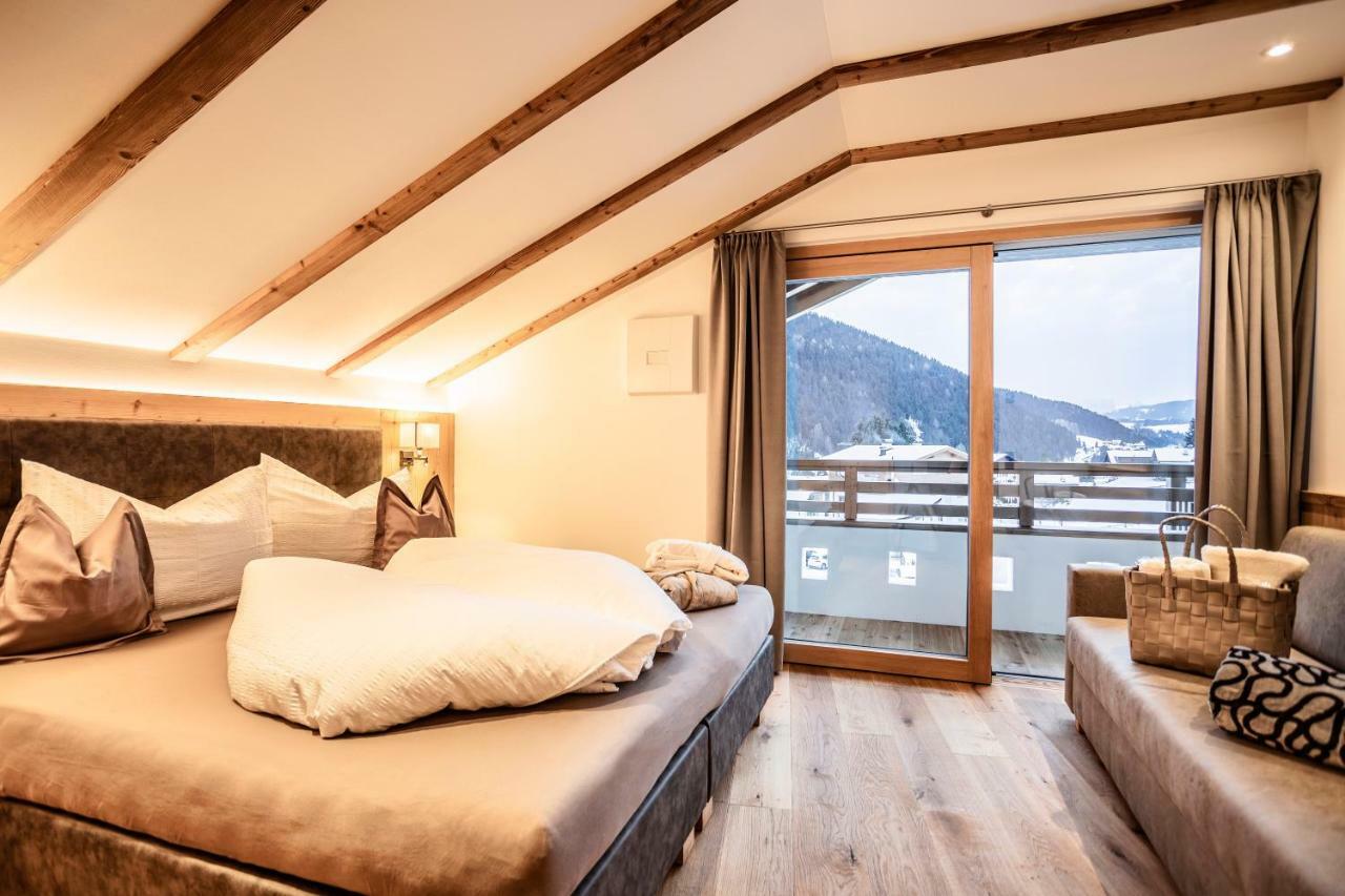 Luxury Chalet Plazola Sëlva Buitenkant foto